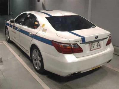 LEXUS LS