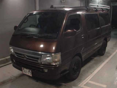 TOYOTA HIACE VAN