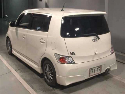 TOYOTA BB