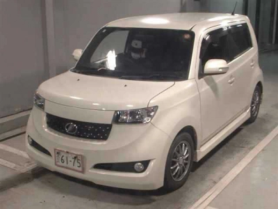 TOYOTA BB