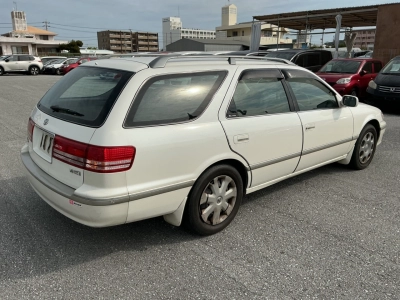 TOYOTA MARK II QUALIS