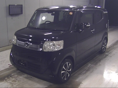 HONDA N-BOX SLASH