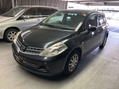 NISSAN TIIDA