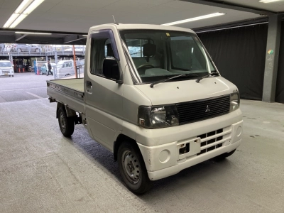 MITSUBISHI MINICAB TRUCK