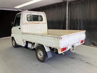 NISSAN CLIPPER TRUCK