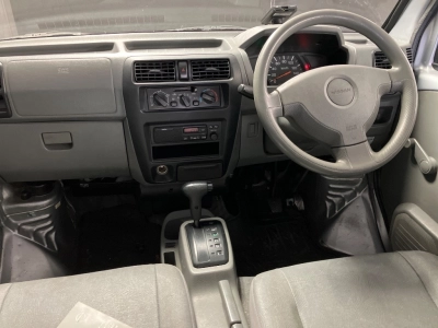 NISSAN CLIPPER VAN