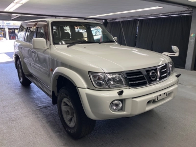 NISSAN SAFARI