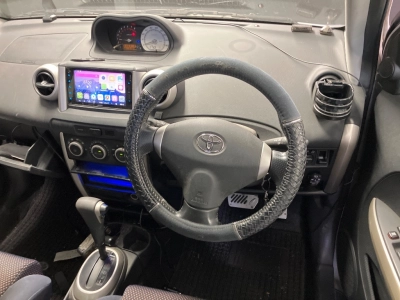 TOYOTA IST