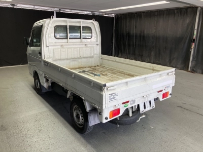 NISSAN NT100 CLIPPER