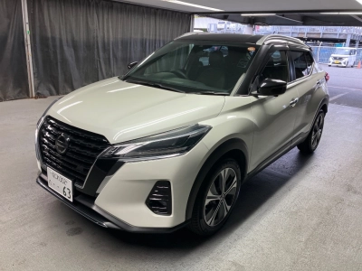 NISSAN KICKS