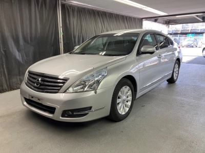 NISSAN TEANA