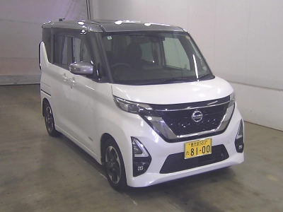 NISSAN ROOX