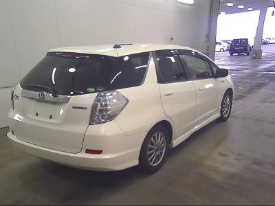 HONDA FIT SHUTTLE