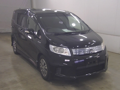 HONDA FREED SPIKE