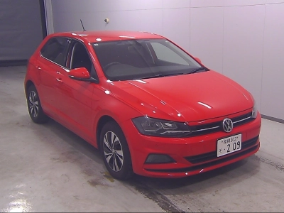 VOLKSWAGEN POLO