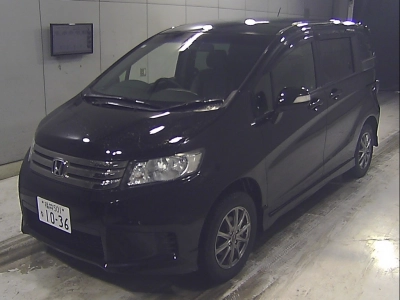 HONDA FREED SPIKE