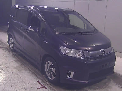 HONDA FREED SPIKE