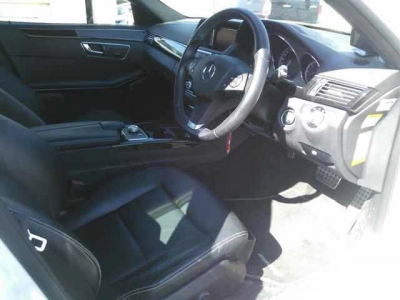 MERCEDES BENZ E CLASS