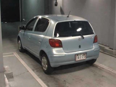 TOYOTA VITZ