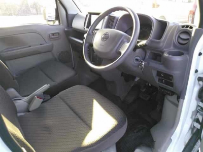 NISSAN NV100 CLIPPER