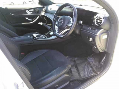 MERCEDES BENZ E CLASS