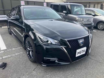 TOYOTA CROWN HYBRID