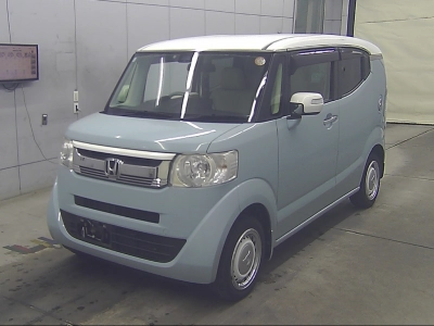 HONDA N-BOX SLASH