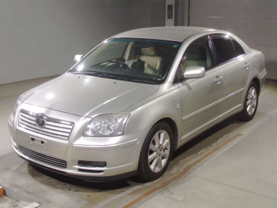 TOYOTA AVENSIS SEDAN