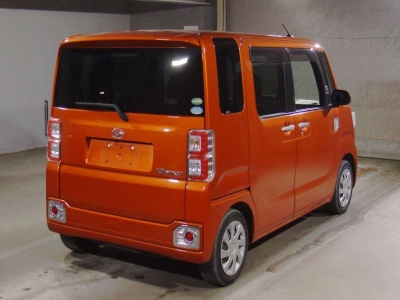 DAIHATSU WAKE