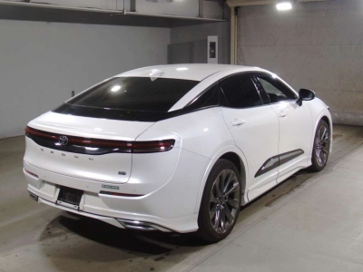 TOYOTA CROWN CROSSOVER