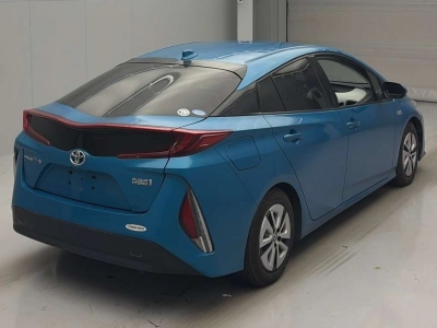TOYOTA PRIUS PHV