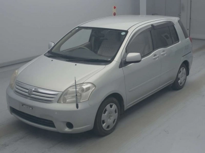 TOYOTA RAUM
