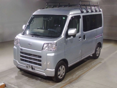 TOYOTA PIXIS VAN