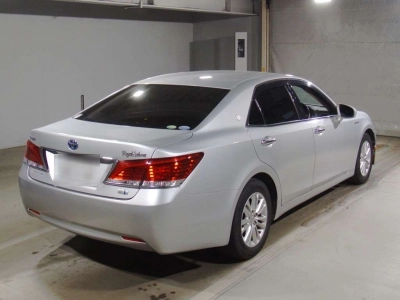 TOYOTA CROWN HYBRID