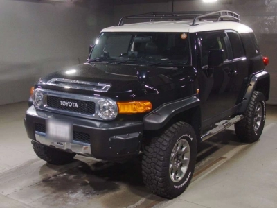TOYOTA FJ CRUISER