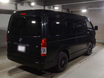 TOYOTA HIACE WAGON