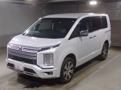 MITSUBISHI DELICA D:5