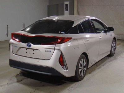 TOYOTA PRIUS PHV