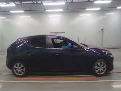 MAZDA MAZDA3 FASTBACK