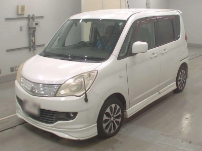 MITSUBISHI DELICA D:2