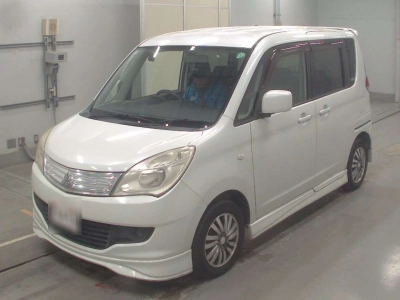MITSUBISHI DELICA D:2