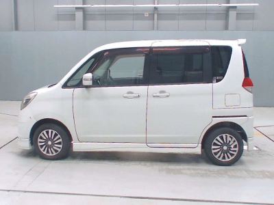 MITSUBISHI DELICA D:2