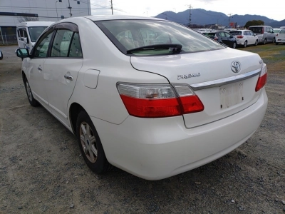 TOYOTA PREMIO