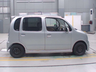 DAIHATSU MOVE LATTE