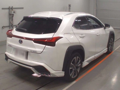 LEXUS UX