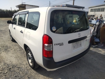 MAZDA FAMILIA