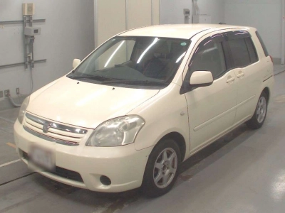 TOYOTA RAUM