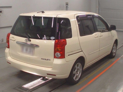 TOYOTA RAUM