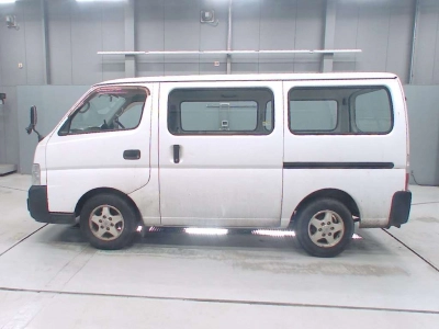 NISSAN CARAVAN