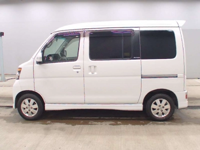 DAIHATSU ATRAI WAGON